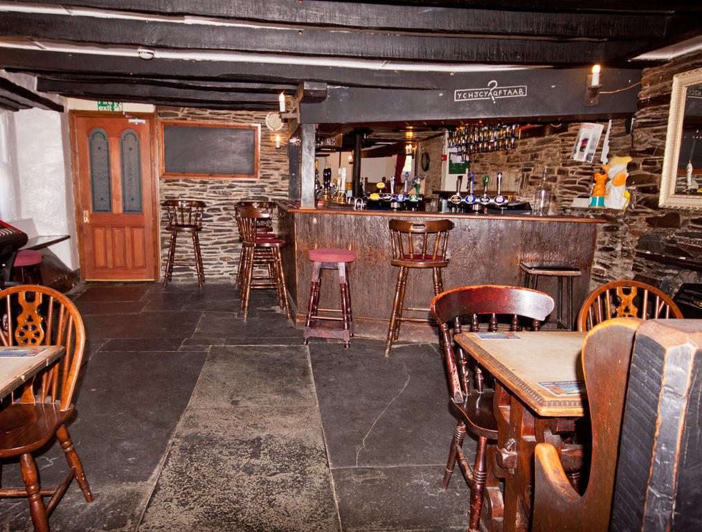 The White Hart Hotel Menheniot Exterior foto